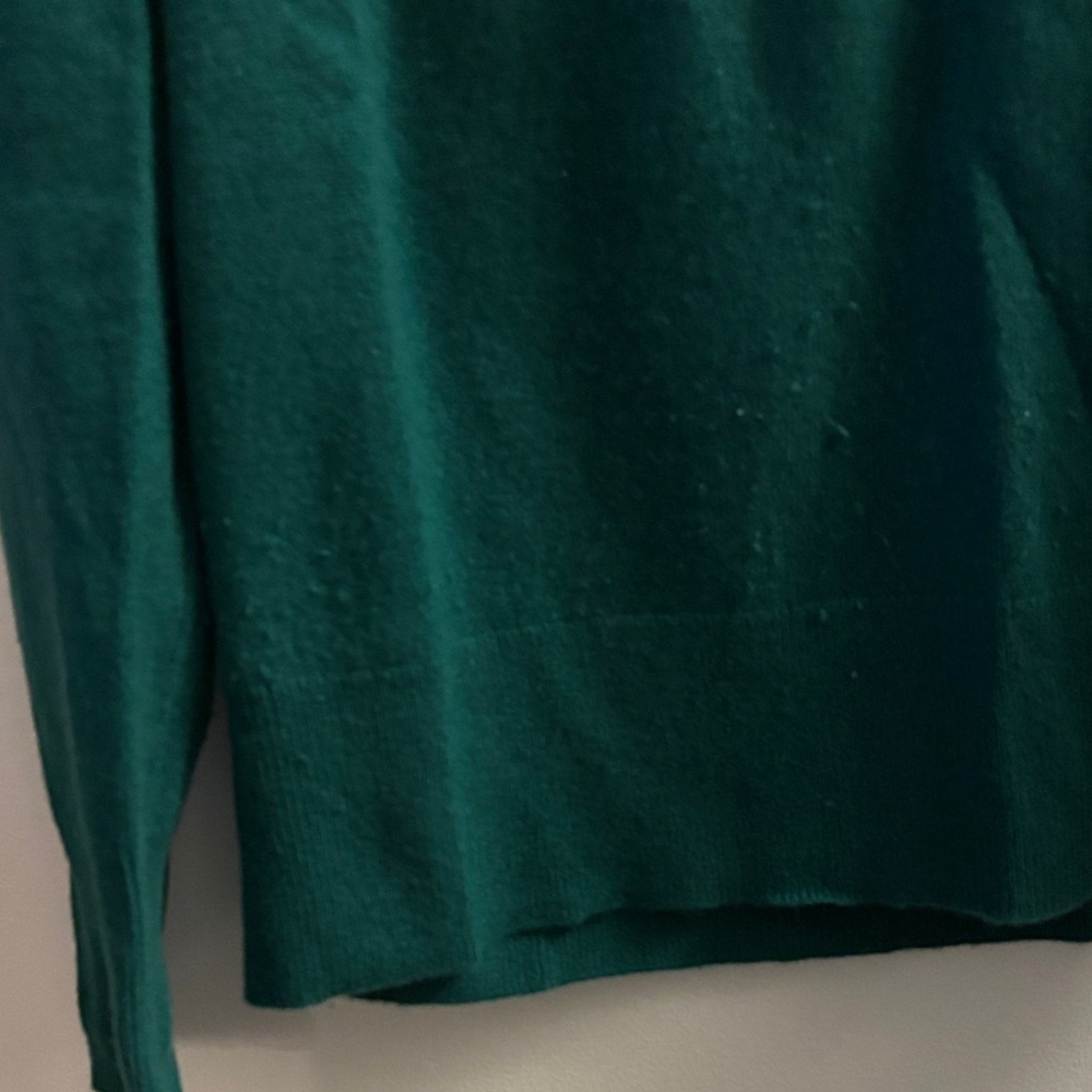 J. Crew green Women's Crew Neck cashmere Sweater - Picture 2 of 4